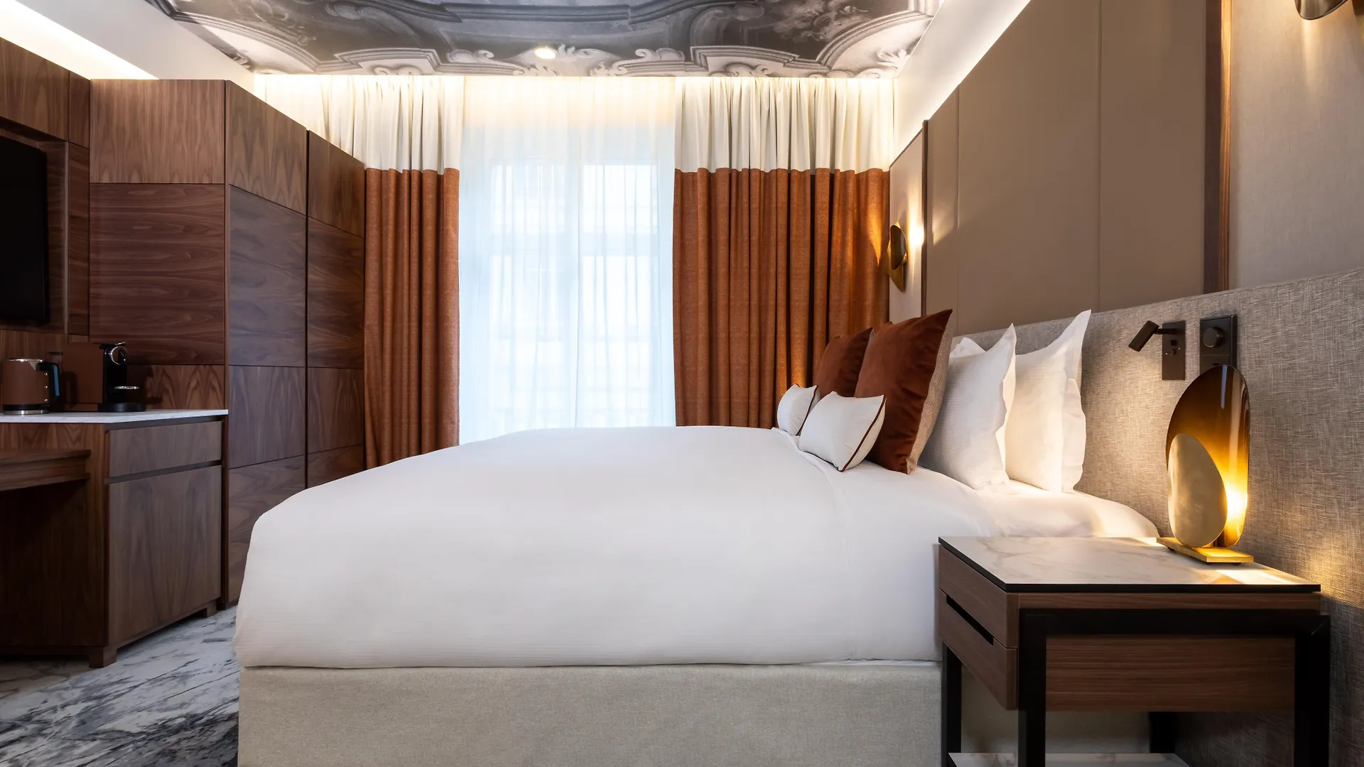 Hotel Intercontinental Champs Elysees Etoile By Ihg 5*