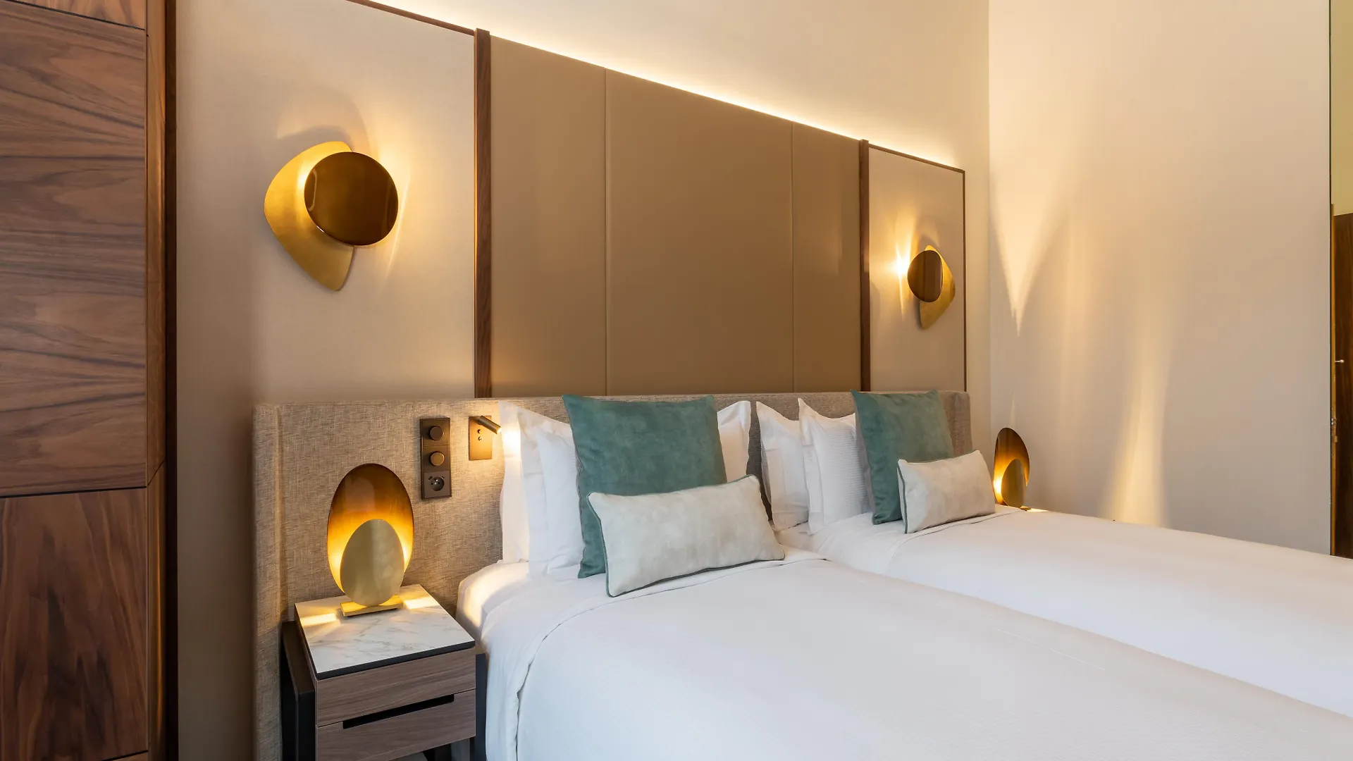 Hotel Intercontinental Champs Elysees Etoile By Ihg