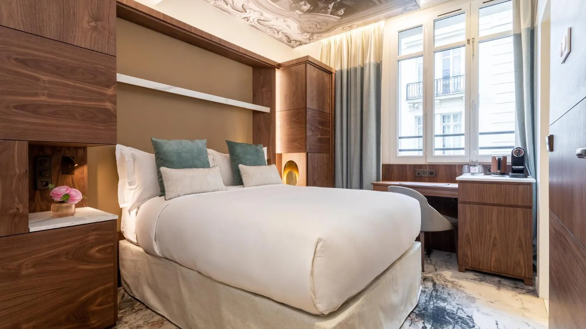 Hotel Intercontinental Champs Elysees Etoile By Ihg Paris